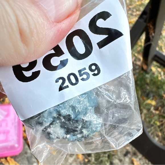 106cts/Vietnam Natural Unheat Blue Aquamarine Rough Crystal - Picture 12 of 17